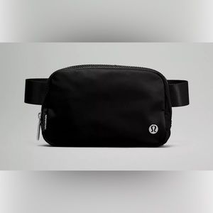 Lululemon belt bag